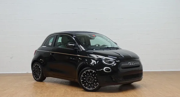 Fiat 500C (2026) — foto 12 van 24