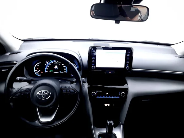 Toyota Yaris Cross (2022) — foto 2 van 26