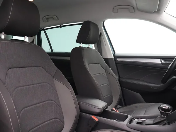 SKODA Kodiaq (2023) — foto 28 van 32
