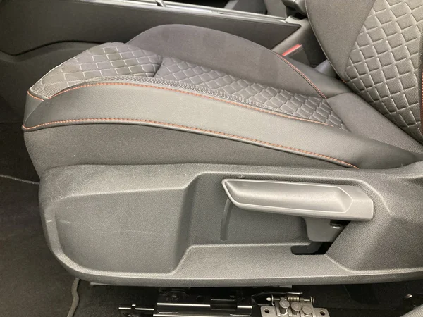 SEAT Leon ST (2024) — foto 26 van 36