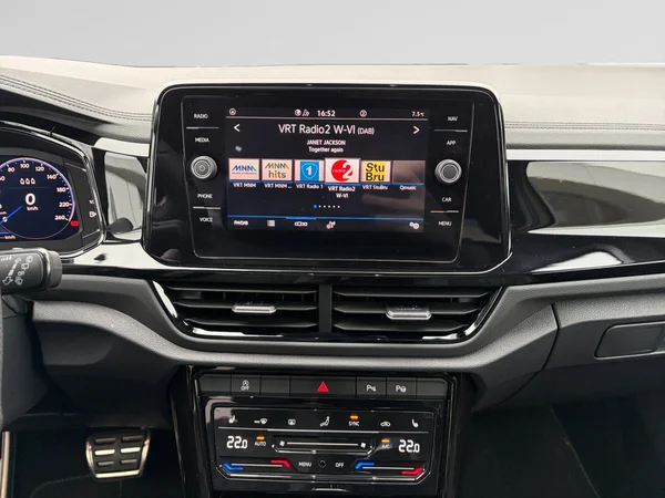 VOLKSWAGEN T-Roc (2025) — foto 5 van 9