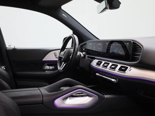 Mercedes-Benz GLE (2022) — foto 32 van 45