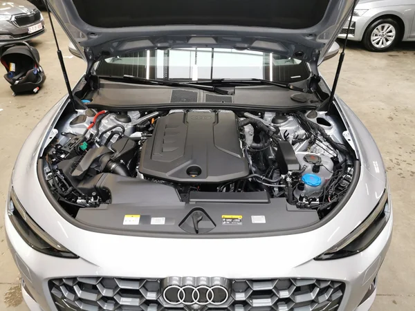 AUDI A6 e-hybrid (PHEV) (2026) — foto 14 van 16