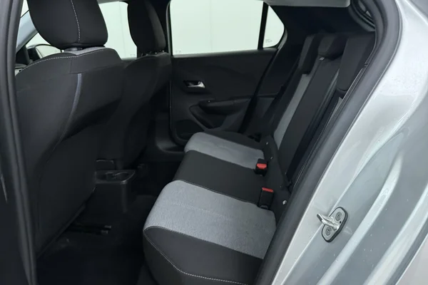 Opel Corsa (2025) — foto 17 van 18