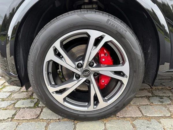 AUDI Q6 e-tron (2026) — foto 24 van 24