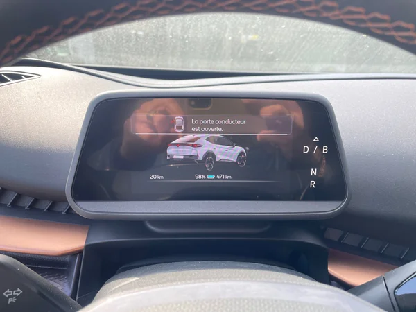 CUPRA Tavascan (2026) — foto 3 van 21