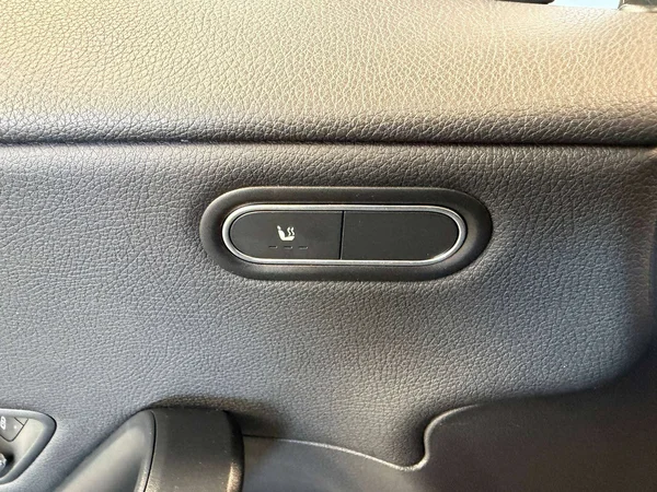 Mercedes-Benz CLA (2022) — foto 17 van 25