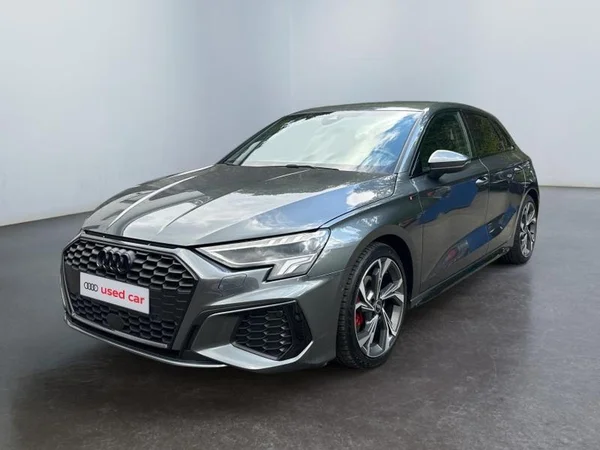 AUDI A3 Sportback (2023) — foto 1 van 34