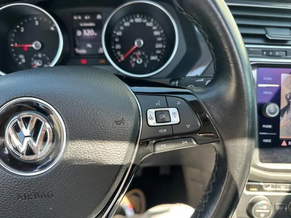 VOLKSWAGEN Tiguan Allspace Dsl (2021) — foto 10 van 23