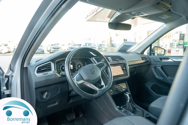 Volkswagen Tiguan (2023) — foto 20 van 43