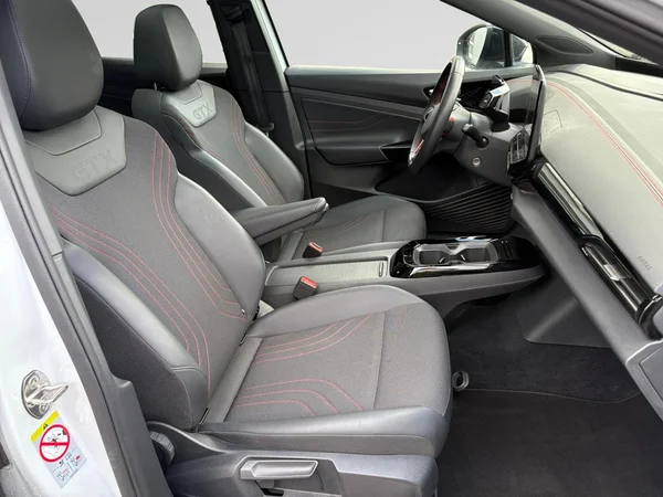 VOLKSWAGEN ID.5 (2024) — foto 8 van 24