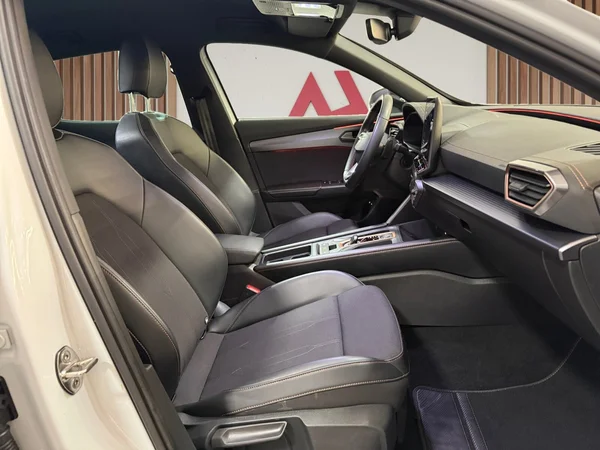 Cupra Formentor (2024) — foto 22 van 30