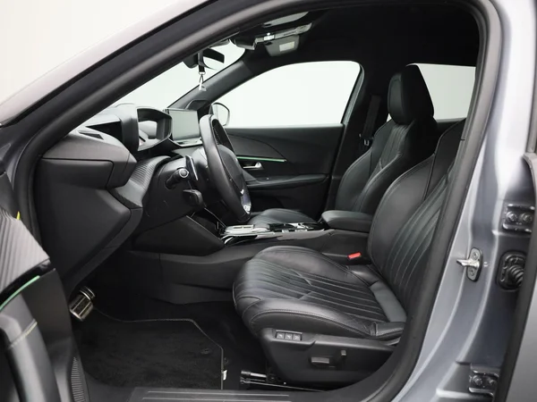 Peugeot 2008 (2022) — foto 3 van 43