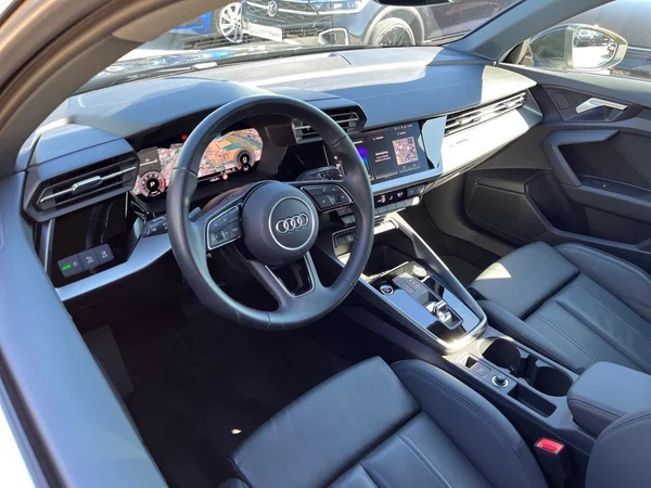SKODA Karoq (2025) — foto 8 van 22