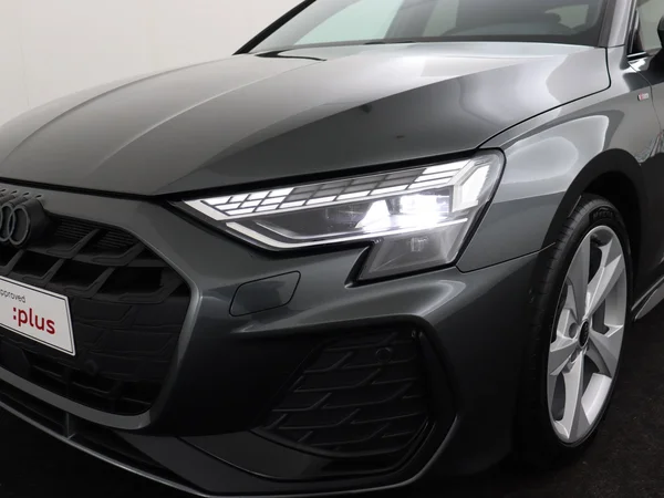 AUDI A3 Sportback (2025) — foto 8 van 18