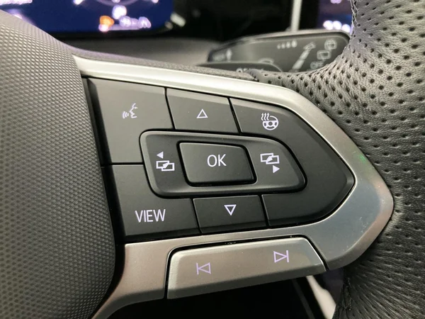 VOLKSWAGEN Golf VIII (2025) — foto 36 van 36