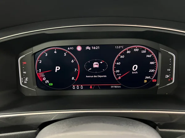 VOLKSWAGEN Tiguan (2023) — foto 19 van 20