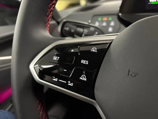 VOLKSWAGEN ID.3 (2026) — foto 2 van 15