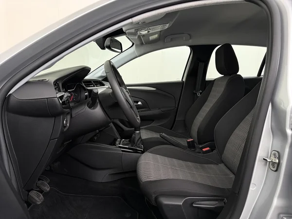 OPEL Corsa (2023) — foto 2 van 26