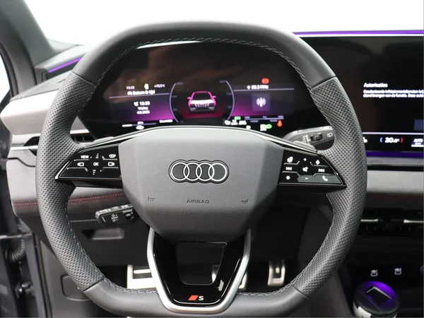 AUDI Q6 e-tron (2025) — foto 10 van 21