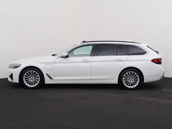BMW 530 (2021) — foto 12 van 35