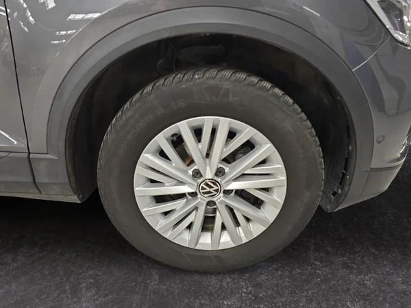 VOLKSWAGEN T-Roc (2022) — foto 29 van 29