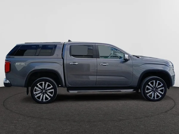 VOLKSWAGEN Amarok Double Cab Dsl (2023) — foto 8 van 18