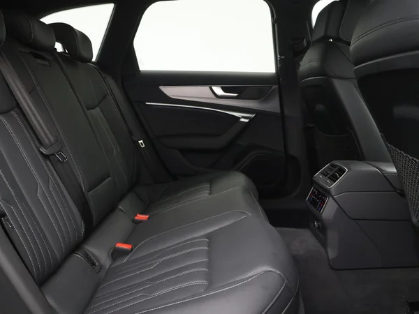 AUDI A6 SW PHEV (2020) — foto 3 van 32