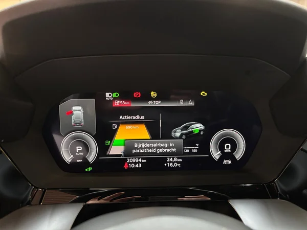 AUDI A3 Sportback (2024) — foto 17 van 20