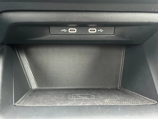 VOLKSWAGEN Golf VIII SW (2023) — foto 14 van 14