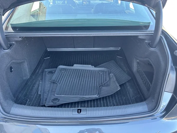AUDI A4 (2019) — foto 19 van 21