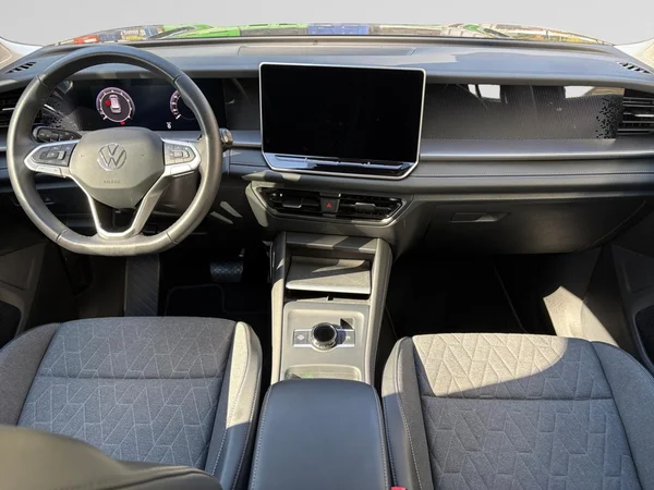 VOLKSWAGEN Tayron (2025) — foto 2 van 24