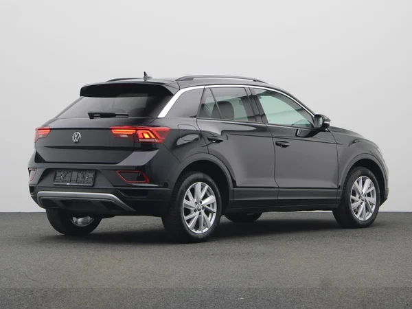 VOLKSWAGEN T-Roc (2023) — foto 12 van 20