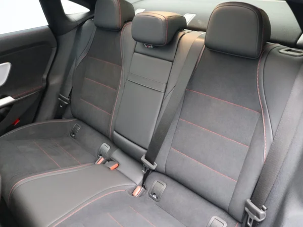 Mercedes-Benz CLA (2025) — foto 16 van 31