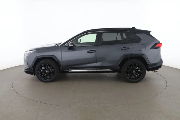 Toyota RAV4 (2023) — foto 9 van 16
