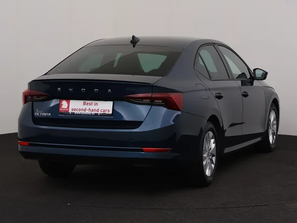 SKODA Octavia (2022) — foto 23 van 30