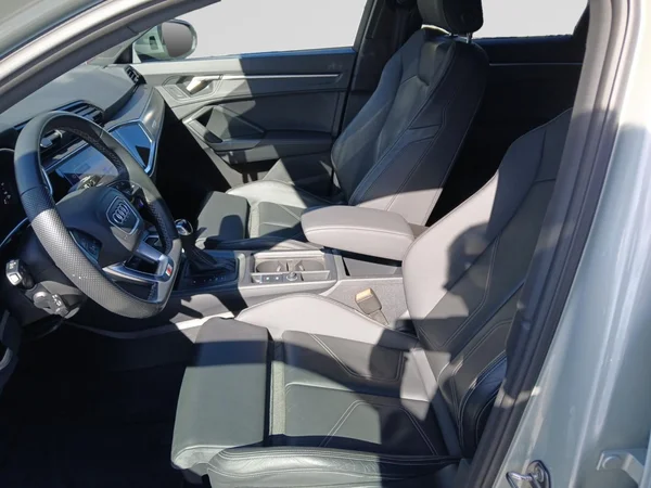 AUDI Q3 Sportback (2024) — foto 16 van 20