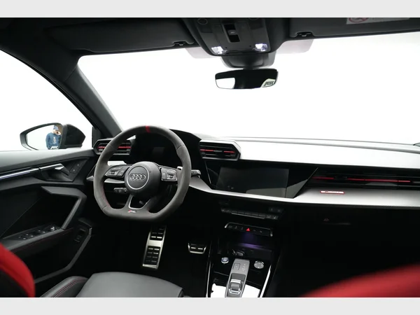 AUDI RS3 Sedan (2023) — foto 23 van 36