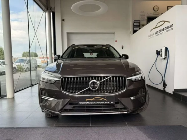 Volvo XC60 (2025) — foto 12 van 22