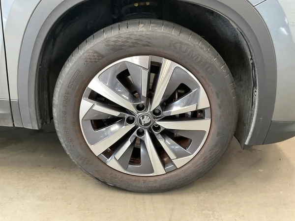 SKODA Kodiaq (2025) — foto 16 van 23
