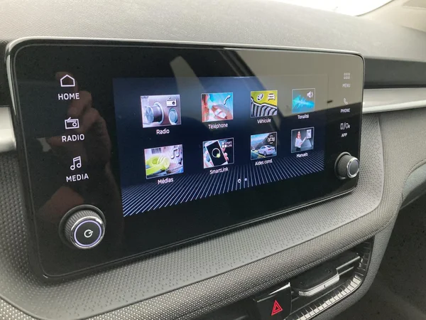 SKODA Fabia (2025) — foto 3 van 36