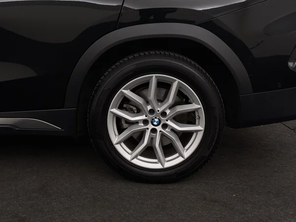 BMW X6 (2022) — foto 7 van 32