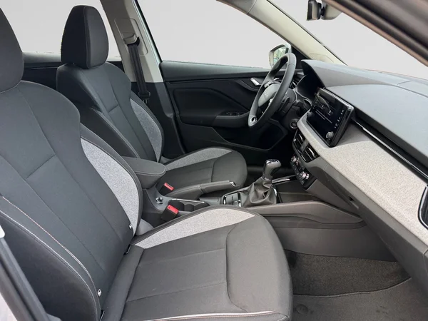 SKODA Kamiq (2025) — foto 7 van 20