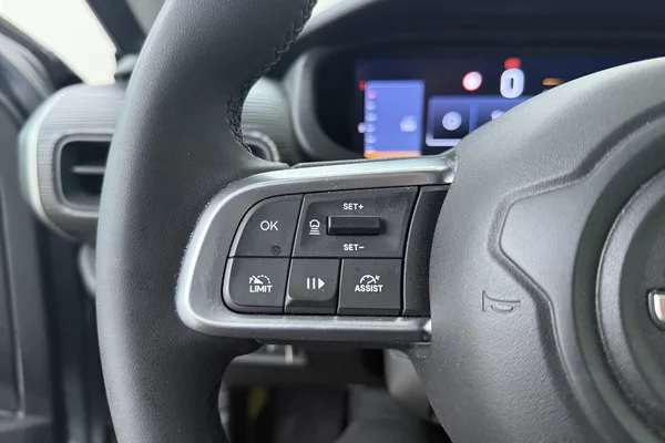 Jeep Avenger (2025) — foto 6 van 17