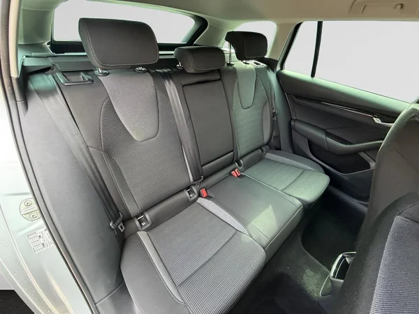 SKODA Octavia Combi (2025) — foto 16 van 24