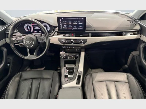 Audi A4 (2022) — foto 2 van 26