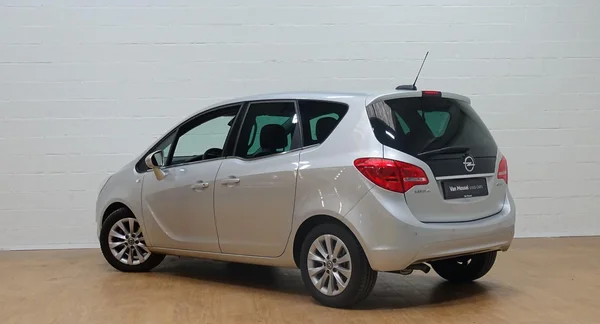 Opel Meriva (2017) — foto 17 van 23