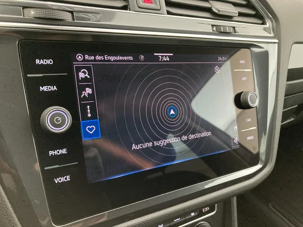 VOLKSWAGEN Tiguan Allspace (2021) — foto 13 van 36