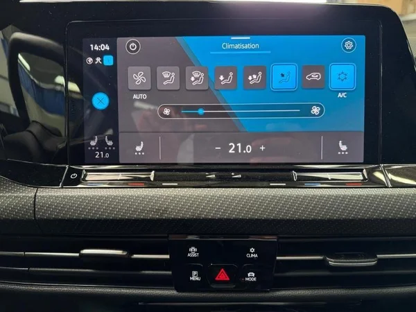 VOLKSWAGEN Golf VIII (2023) — foto 17 van 31
