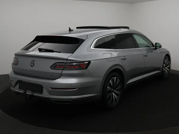 Volkswagen Arteon (2022) — foto 6 van 18
